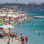 Deniz suyundaki sıcaklığı arttırın; Bakteriyel risk yaz aylarında arttı