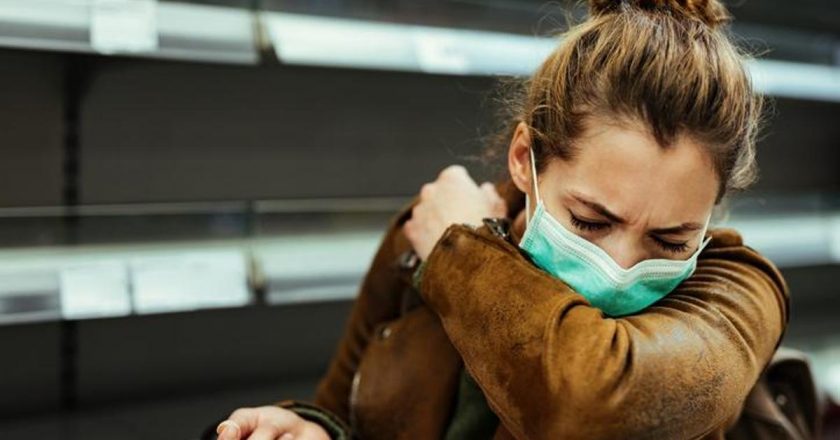 Acil servislerde koronavirüs alarmı: Savunmasız kişilerde ölüm riski 6 kata yaklaştı
