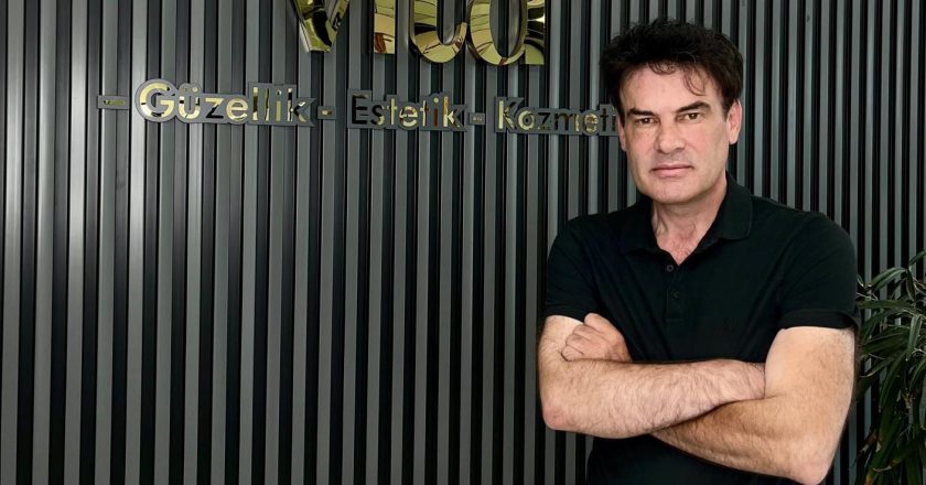 Op. Dr. Murat Acar ile Gıdı Liposuction: Çene Altı Hattında Estetik ve Belirgin Kontur